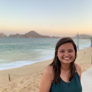 Meet your Posher, Simone